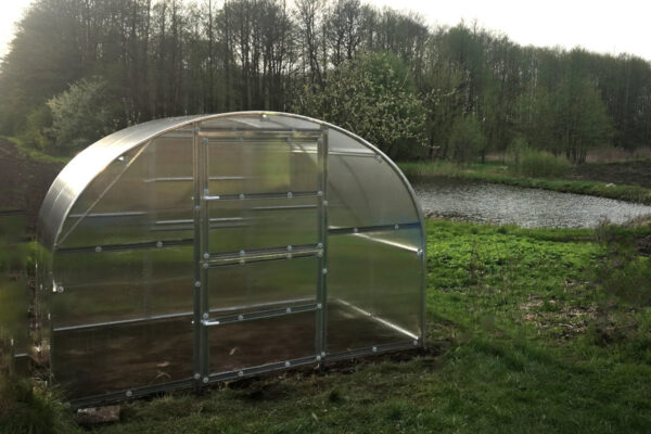 Baltic LT šiltnamis su polikarbonato danga