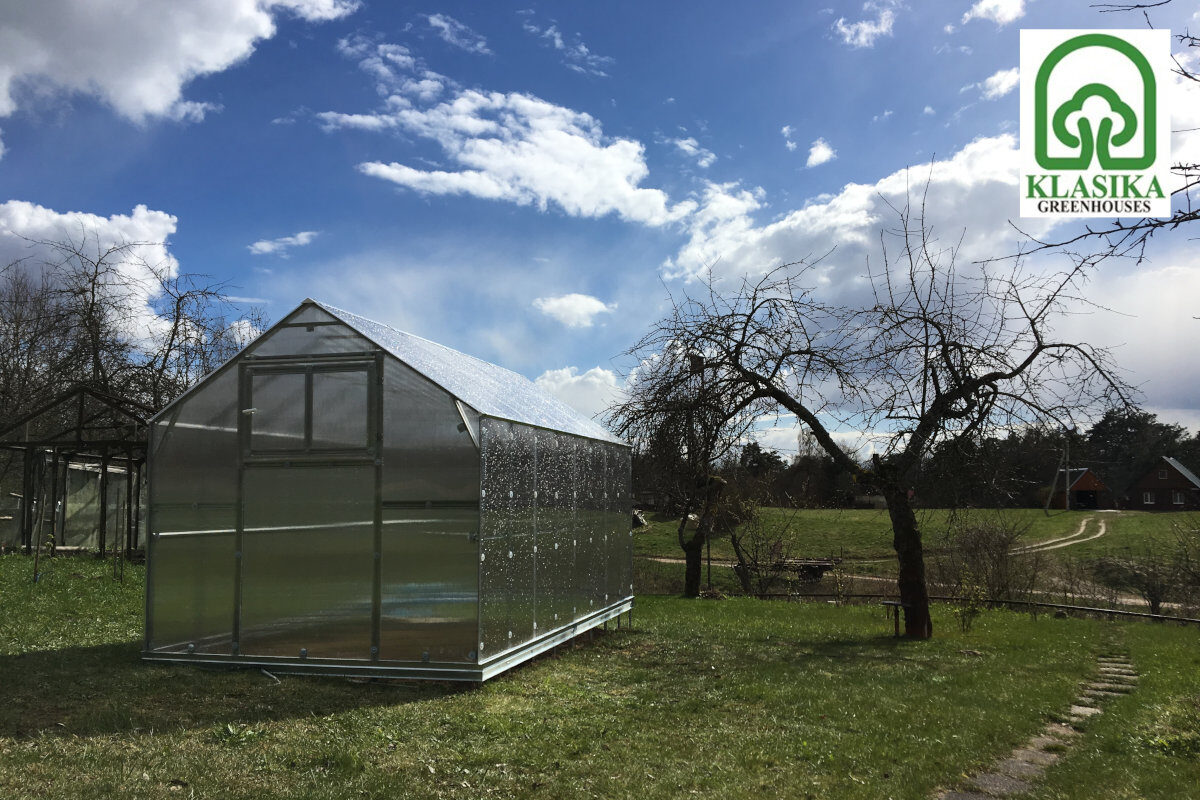 Klasika House šiltnamis su polikarbonato danga