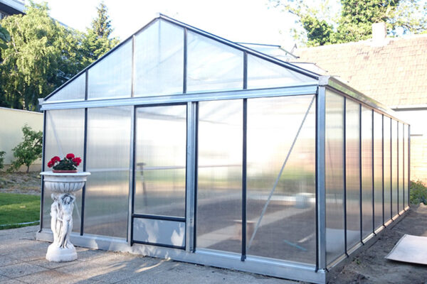 Magna šiltnamis su 10 mm polikarbonato danga