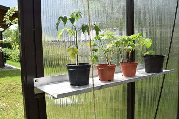 Gardenis - aliuminė lentynėlė šiltnamiui